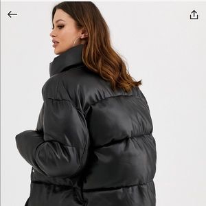 Meet your Posher, Bella